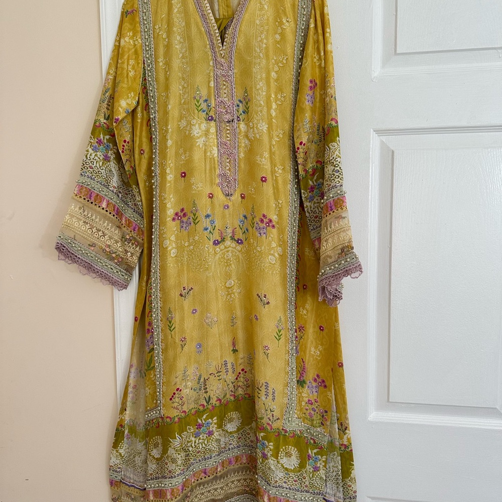 Farah Talib Aziz Pakistani dress yellow size small